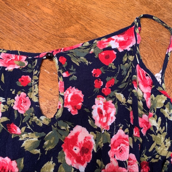 BANANA LEMON LACE NECKLINE FLORAL ROMPER - Picture 5 of 6